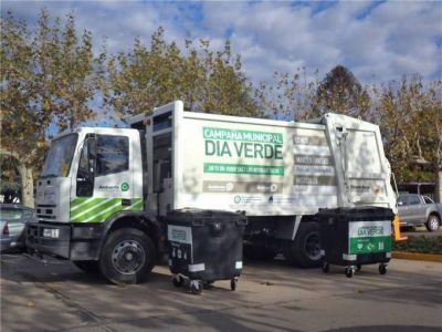 Se realizan tareas de mantenimiento en los contenedores o Puntos Verdes