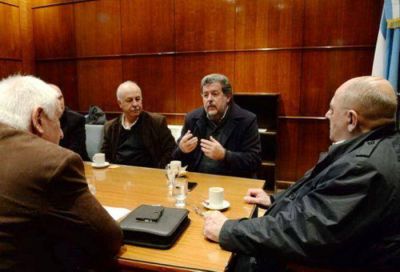 Ministro de la Producci�n visit� al Intendente que le pidi� potenciar las industrias marplatenses