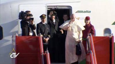 El Papa Francisco concluye su visita a Armenia y vuelve a Roma