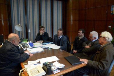 Arroyo firm� el traspaso del dominio de un predio del Parque Industrial a la empresa KAHL