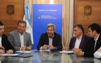 Cascallares acord� con Frigerio reactivar la construcci�n de viviendas