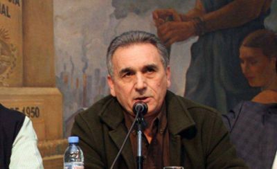 Schmid disert� en la UCA de Rosario
