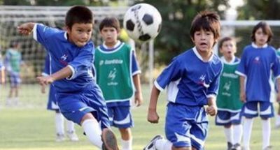Santa Fe lanz� un programa de promoci�n de f�tbol infantil