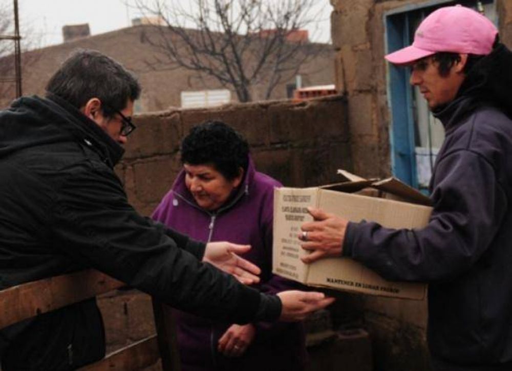 Piden alimentos, ropa de abrigo y frazadas para los necesitados