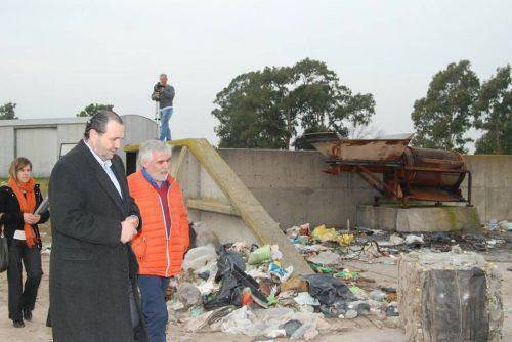 Gonzales Chaves acord� con la Provincia para tratar los residuos