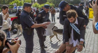 Querido gobernador, nos dirigimos a Ud�
