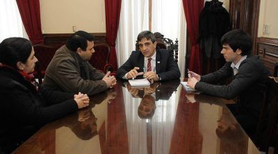El Gobierno otorgar� una ayuda social al movimiento �Barrios de Pie�