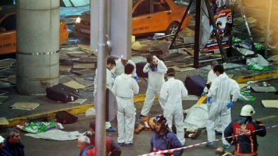 Atentado en el aeropuerto de Estambul: al menos 36 muertos