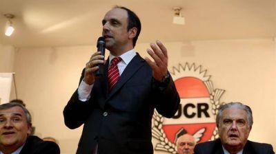 La UCR reafirm� su rol en el Gobierno en el homenaje a Illia