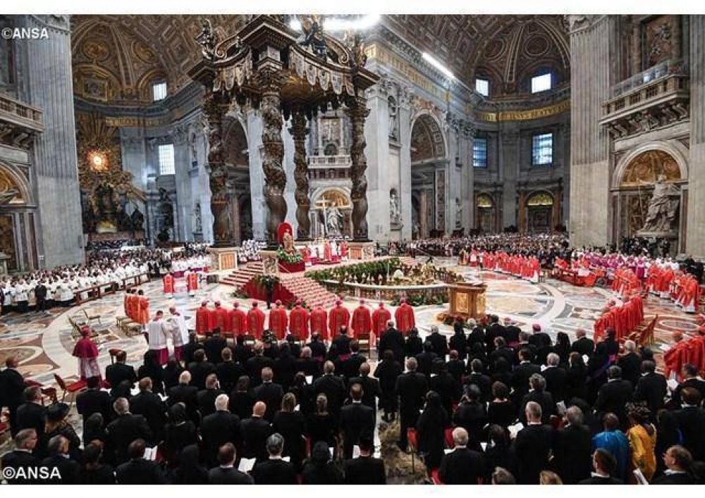 Papa: La oraci�n es una forma de salir de nuestros encierros