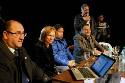 Betty y La Burra tildaron de traidor a Amaya y aclararon que Manzur es un opositor al gobierno de Macri 