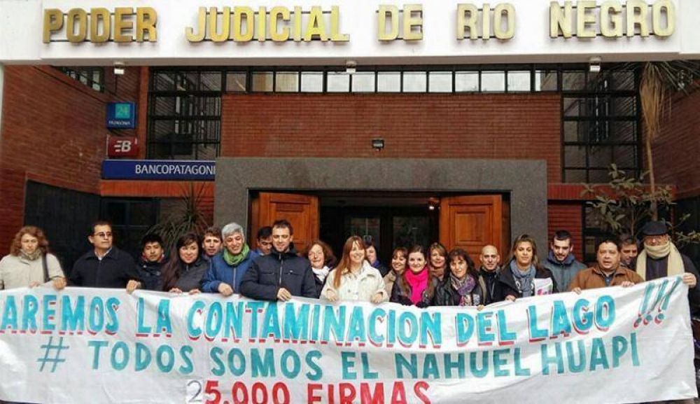Mas rionegrinos adhirieron al amparo para que no se viertan efluentes crudos al lago