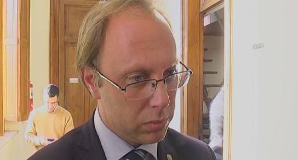 Santa Fe coloc� letras por $ 404 millones