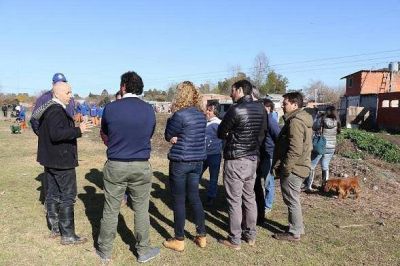 Ducot� particip� de jornada de limpieza del Arroyo Pinazo