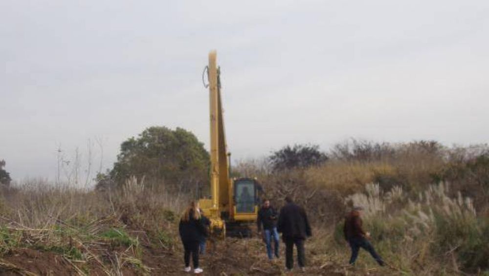 El Municipio retom� trabajos de limpieza en la Cuenca C�spedes