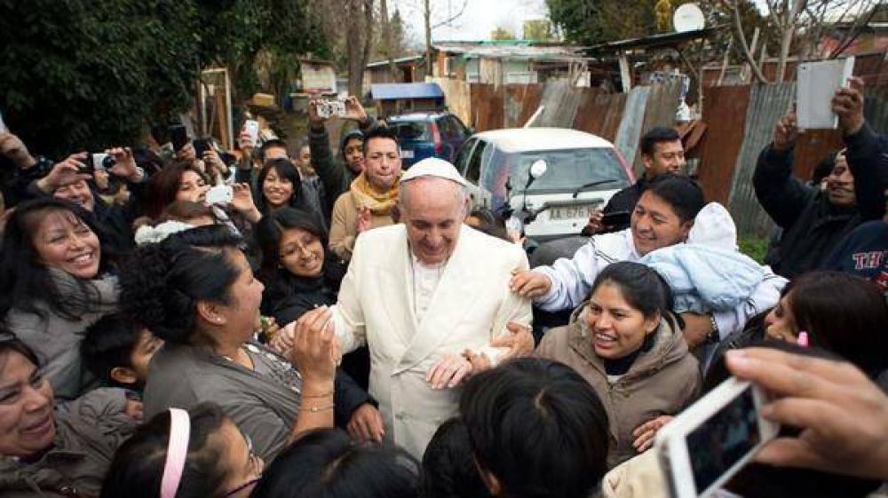 Repudian campaa fenomenal e inusual contra el Papa por su prdica a favor de los excluidos