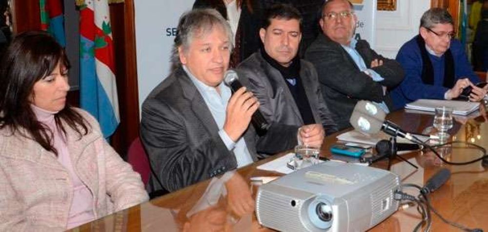 Bosetti anunci actos de la legislatura en Honor a Pedro Ignacio de Castro Barros