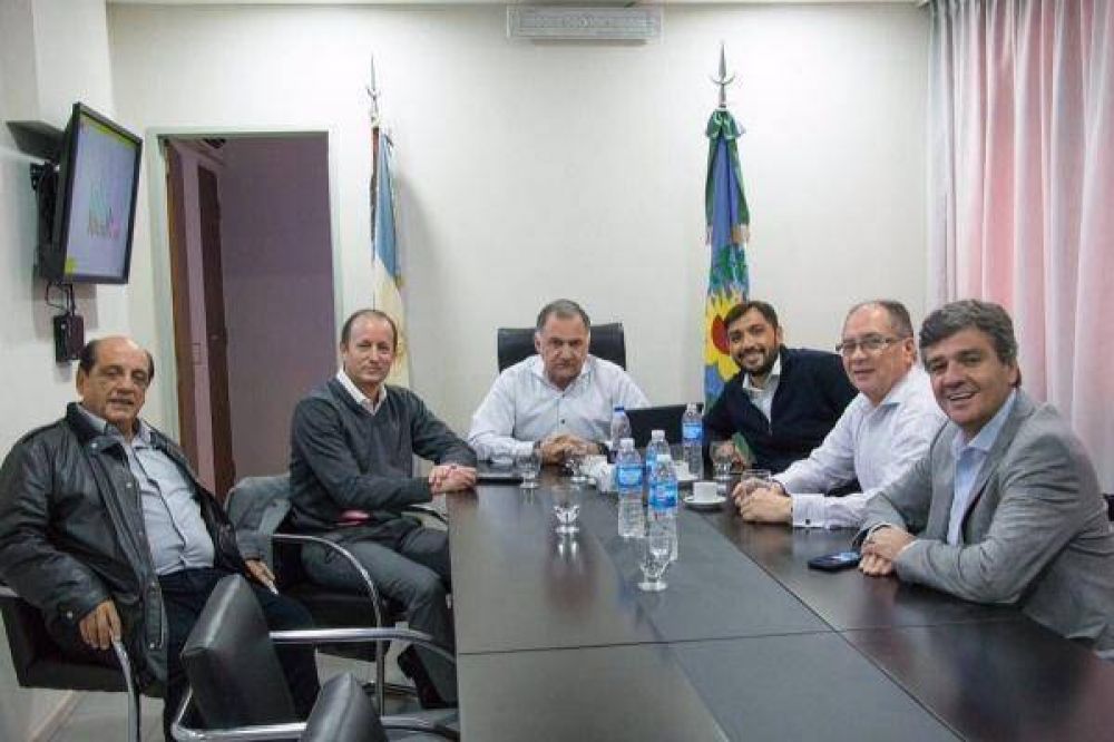 Reuni�n de intendentes: nuevos, viejos y la pata K