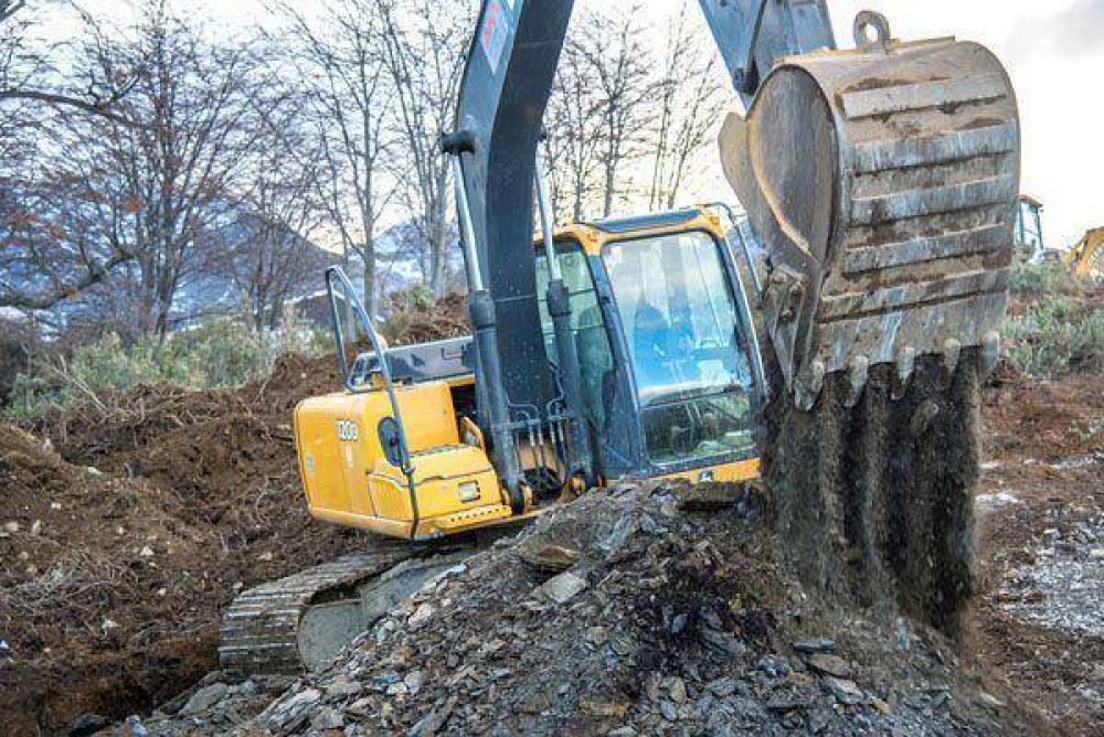 El Municipio trabaja en la colocaci�n del servicio de agua y cloacas