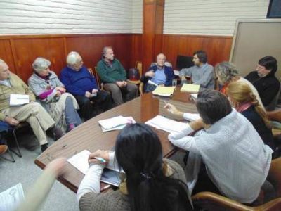 Presupuesto Participativo: conferencia de prensa del Colectivo Trenque Lauquen por M�s Participaci�n