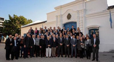 Manzur y la Comunidad Jud�a homenajearon a los pr�ceres de 1816
