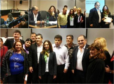 Se realiz� el foro 'Educaci�n para una nueva Argentina': �Ya no va m�s el pol�tico que impone sus ideas�, subray� Jos� S�nchez