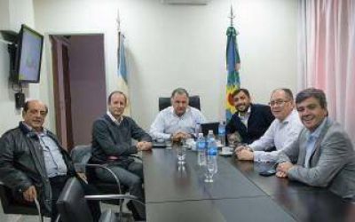 Julio Pereyra encabez� un encuentro entre jefes comunales bonaerenses