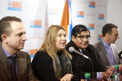 La gobernadora Rosana Bertone lanz� un Plan Quinquenal