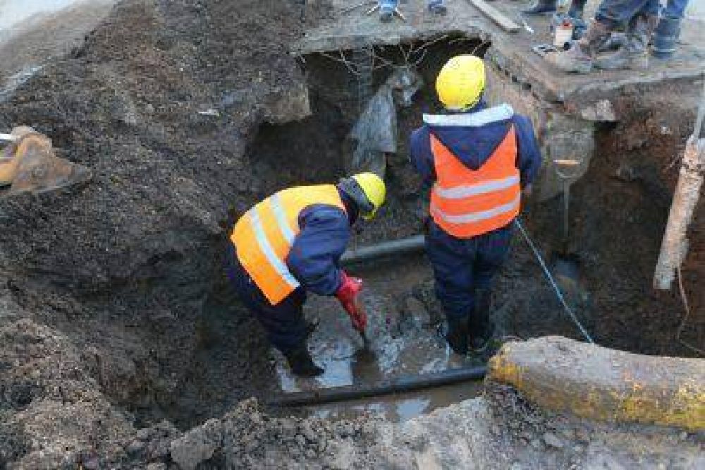 Finalizan obra para mejorar la provisi�n de agua en Chacra II