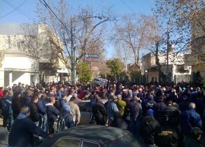 GONZ�LEZ: �RENUNCIAR ES DE COBARDES Y YO NO LO SOY�