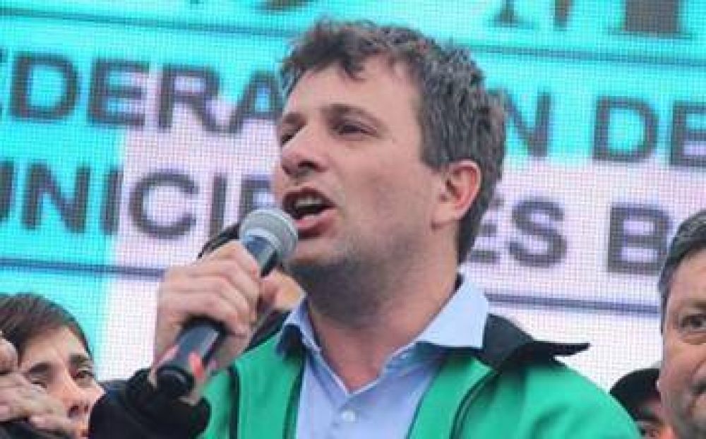 Doval: �En la municipalidad de Avellaneda los compa�eros viven con miedo�