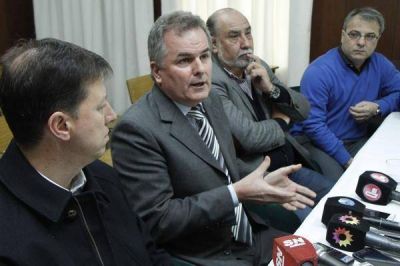 Reuni�n de intendentes por el acueducto R�o Colorado