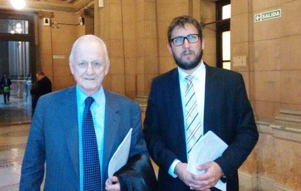 Comit� de Cuenca: La Pampa present� un amparo ante la Corte Suprema