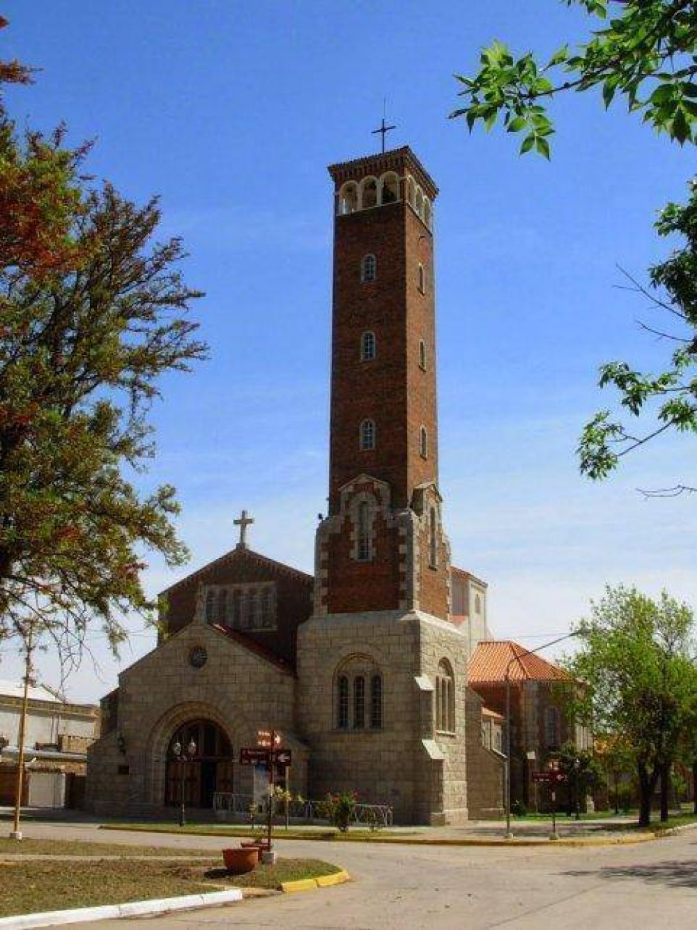 La Iglesia rechaz una donacin provincial para un templo de Suardi