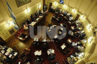Hubo acuerdo y la provincia se podr� endeudar en 500 millones de d�lares