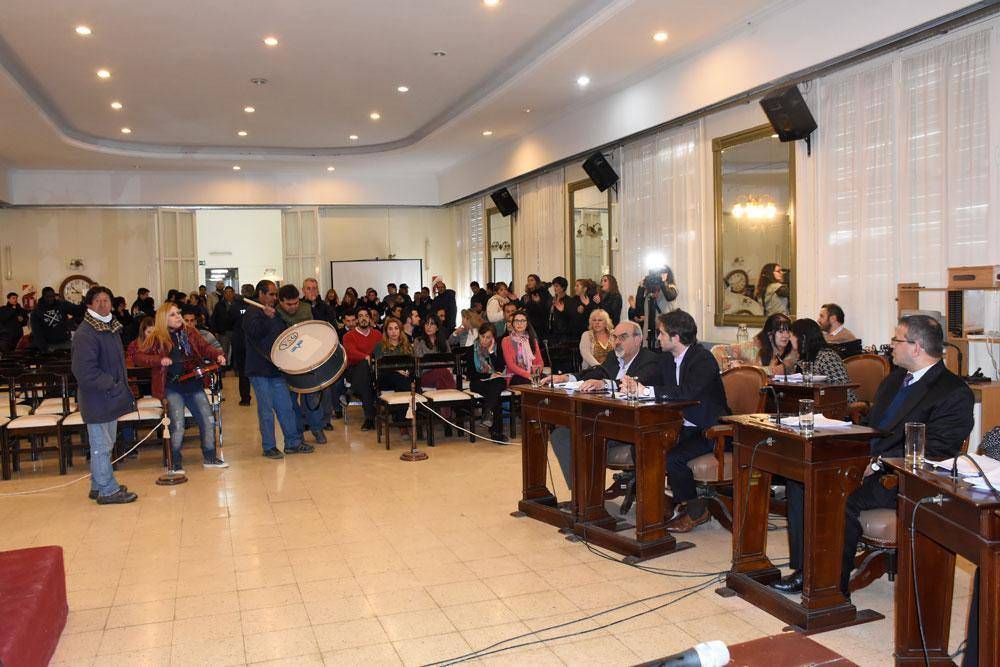 El CD autoriz� a Altolaguirre a reasignar fondos para pagar el medio aguinaldo