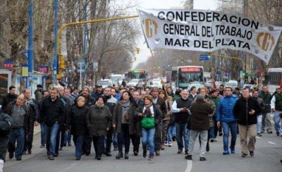 La CGT Regional Mar del Plata record� al inmortal Juan Domingo Per�n a 42 a�os de su fallecimiento 