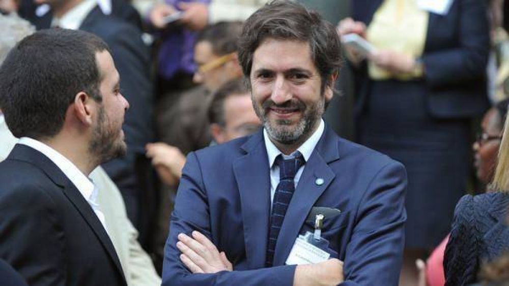 B�ez, la C�mara y el Gobierno, contra Casanello