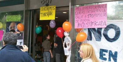 Denuncian despidos y violaciones a los derechos laborales en los call center de Tucum�n