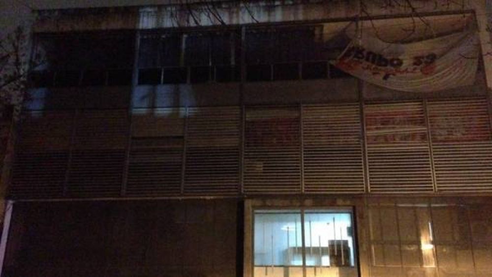 Un grupo de violentos tom� la redacci�n de Tiempo Argentino y ech� a los periodistas