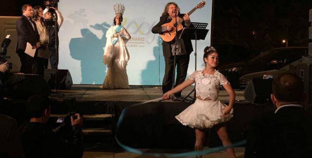 Agend� los numerosos eventos de esta semana por el Bicentenario
