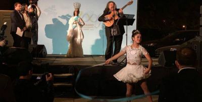 Agend� los numerosos eventos de esta semana por el Bicentenario