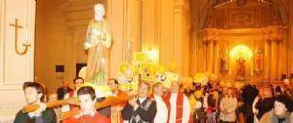 Centenares de fieles celebraron el da de San Pedro