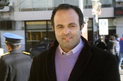 Se agrava la situaci�n en Ni�ez municipal y funcionarios debieron comparecer ante la justicia
