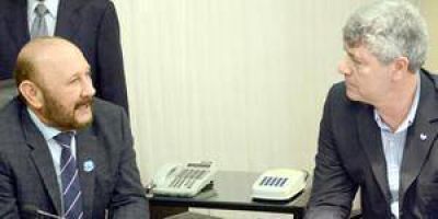 Reuni�n en la Casa de Gobierno: Insfr�n y Buryaile hablaron de trabajar en varias iniciativas