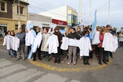 �Hubo m�s o menos 60 d�as sin clases por paros de ADOSAC y ATE�