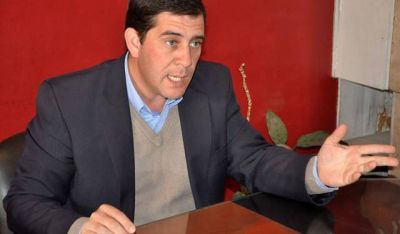 Jos� Castro: �La meta es construir entre 100 y 150 viviendas por a�o�