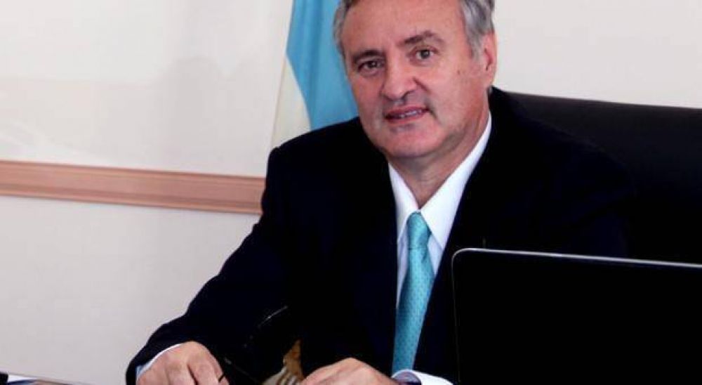 Cambio de vereda: De La Torre oficializar�a su incorporaci�n al gobierno provincial