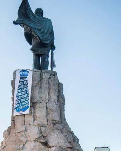 Homenaje a los abogados desaparecidos en el Monumento a San Mart�n