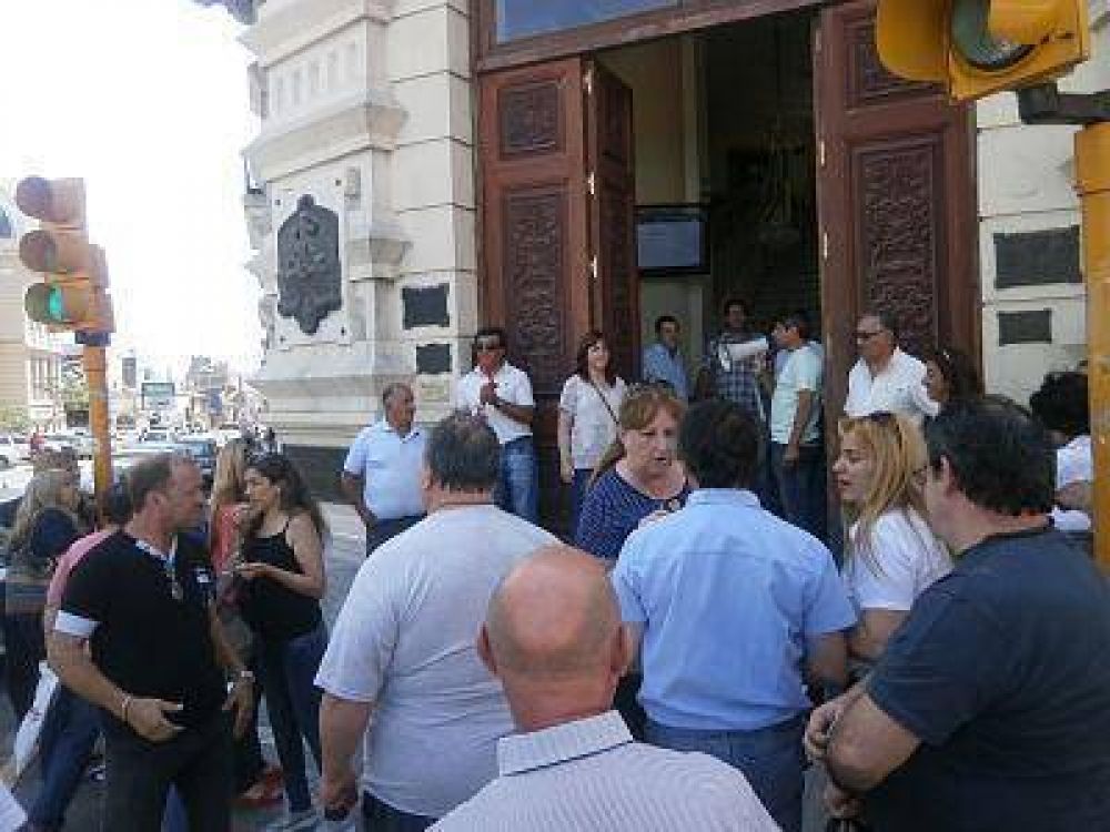 El Sindicato de Jerarquizados le pidi� a Varisco que los reciba �en un plazo de 72 horas� 